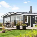 Lovely Home In Esbjerg V With House Sea View *