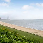 Lovely Home In Esbjerg V With House Sea View Feriehus