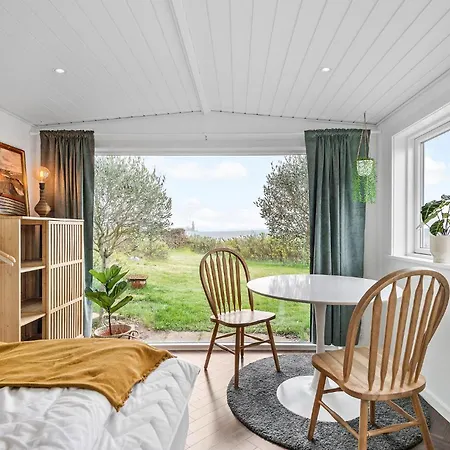 Lovely In V With House Sea View