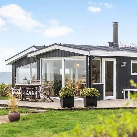 Lovely In V With House Sea View *