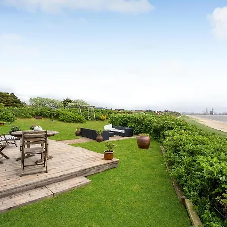 Lovely In V With House Sea View 펜션