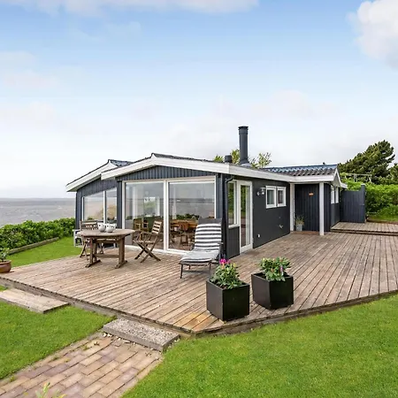 Lovely In V With House Sea View *
